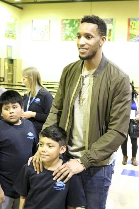 Evan Turner Visits Alder Elementary School Reynolds School District