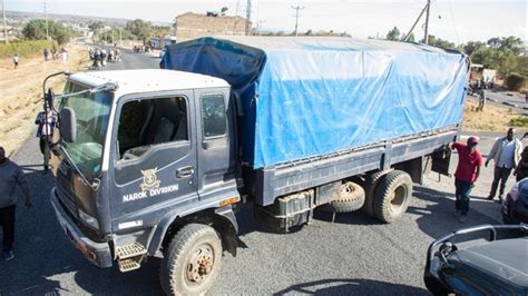 FULL DRAMA RAILA S CONVOY BLOCKED BY POLICE AS HE HEADS TO NAROK TOWN