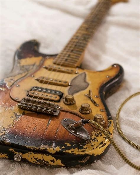 Pin By Darryl Dela Cruz On Guitar Images Fender Guitars Guitar