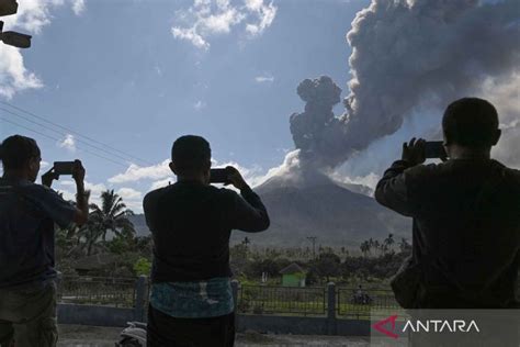 Hari Ini Gunung Lewotobi Laki Laki Kembali Erupsi Antara News Bangka