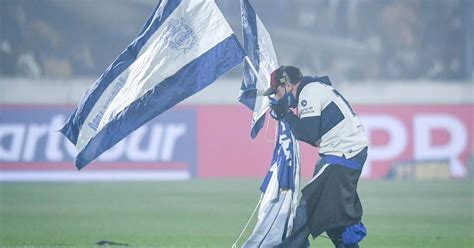 Tragedia En Argentina Por La Muerte De Un Aficionado En El Gimnasia Vs