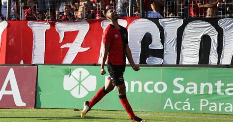 Newell S Venci A Arsenal En La Ltima Jugada Del Partido Y Cort La