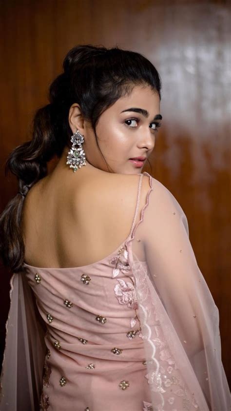 Sizzling Hot Shalini Pandey Latest Photos Set 2