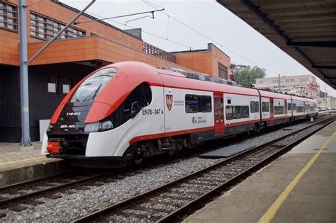 KW EN76-047 26.09.2022 | EN76-047 is seen waiting departure … | Flickr