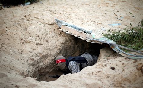 Thousands more flee north Gaza, as U.S. says Israel agrees to daily