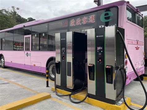 台北市終於有電動公車快充站！只要20分鐘就可充電至80 國內車訊 發燒車訊