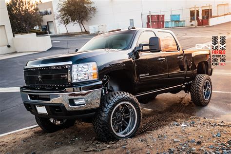 Custom Chevy Silverado 2500 | Images, Mods, Photos, Upgrades — CARiD ...