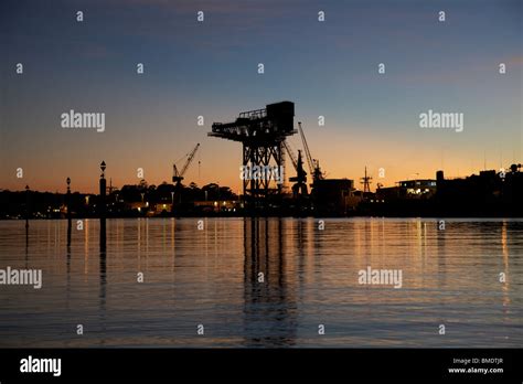 Woolloomooloo Wharf, Sydney, at dawn Stock Photo - Alamy