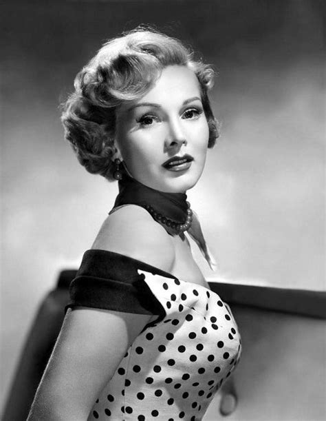 Zsa Zsa Gabor Age Husbands Biography Facts And More Starsunfolded