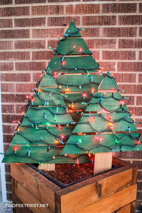 50 Best Christmas DIY Outdoor Decor Ideas And Designs For 2021