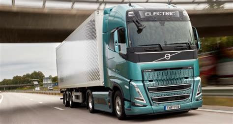 Amazon orders 20 electric trucks from Volvo | Electrek