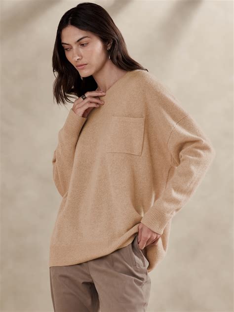 Caro Oversized Lightweight Cashmere Sweater Banana Republic