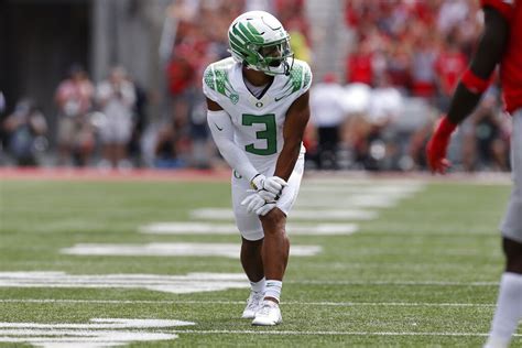 Johnny Johnson Iiis Exceptional Blocking Setting The Tone For Oregon