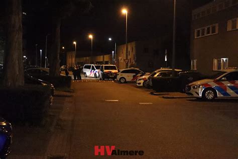 Politie Doet Inval Na Melding Van Steekpartij In Parkwijk Hv Almere