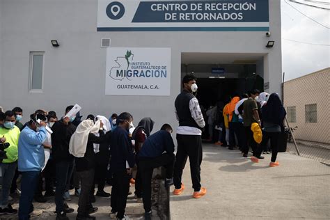 EE UU ha deportado a cerca de medio millón de extranjeros en los