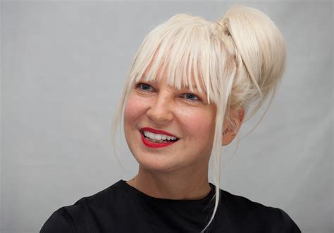 Sia La chanteuse a adopté deux garçons majeurs