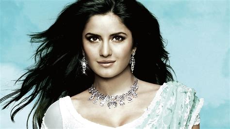 Katrina Kaif Husband, Age, Height, Boyfriend, Family, Biography & More - StarsUnfolded