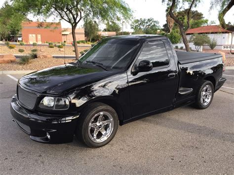 Place Bid - 23k-Mile 2000 Ford F-150 SVT Lightning | PCARMARKET