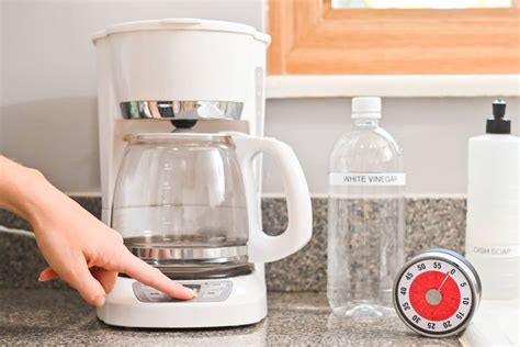 How To Clean A Classic Coffee Pot