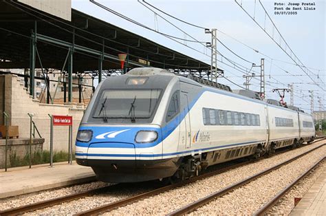 Renfe La Serie De Renfe Est Formada Per Unitat Flickr