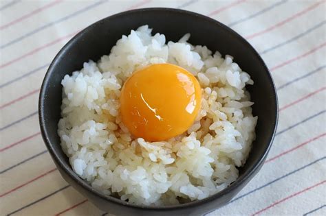 醤油とねぎオリーブオイルの濃厚卵かけご飯 オリーブオイルレシピ｜井上誠耕園