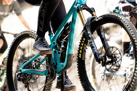 Yeti Sb Obsessive Fine Tuning Makes For The Best Yeti Enduro Bike