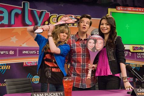 iCarly: Where Is the Cast Now? 2021 | POPSUGAR Entertainment