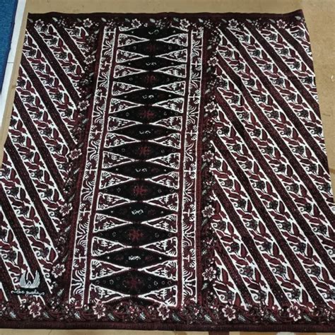 Sarung Batik Tradisional Lar Gurda Eksklusif Motif Tajam Am