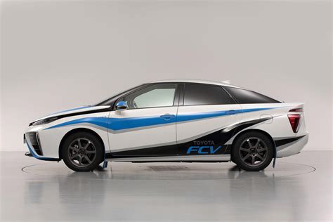 Toyota Fuel Cell Sedan To 'Feature' In Japanese Rally