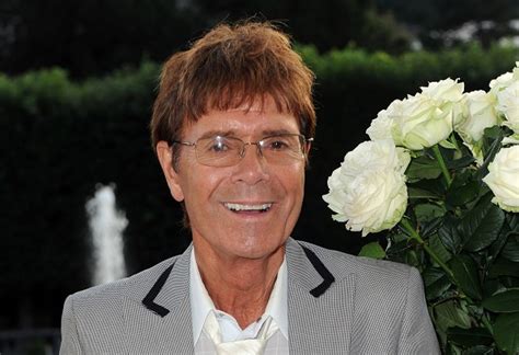 Sir Cliff Richard Quizzed By Police Over Historical Sexual Assault Allegations Ibtimes Uk