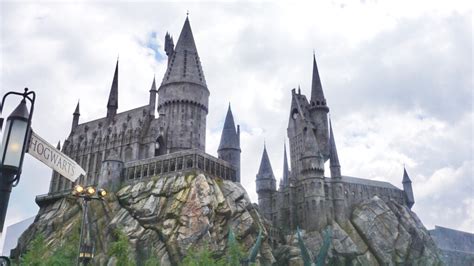 10 Favorite Things About the Wizarding World of Harry Potter