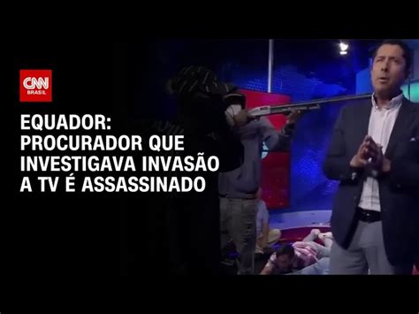 Promotor que conduzia investigação sobre TV invadida no Equador é