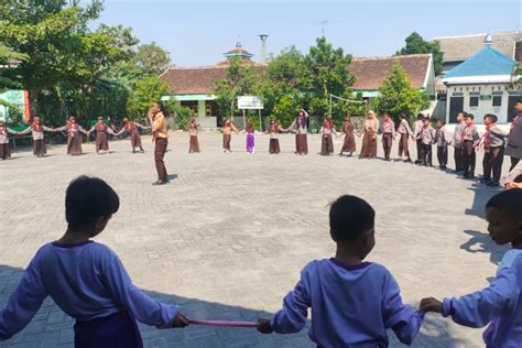 Kegiatan Pramuka Di Sdn Sumbang Bojnegoro Ayo Pramuka