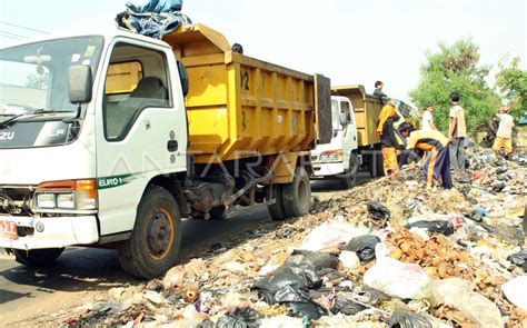 Sampah Tps Liar Antara Foto