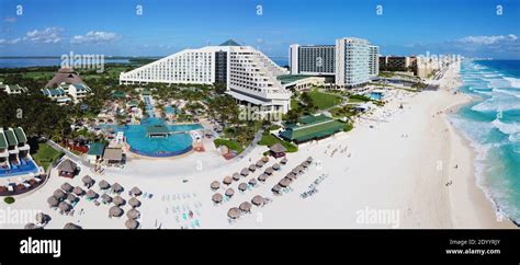 Playa De Canc N Y Selecci N De Iberostar Cancun Resort Seadust Cancun