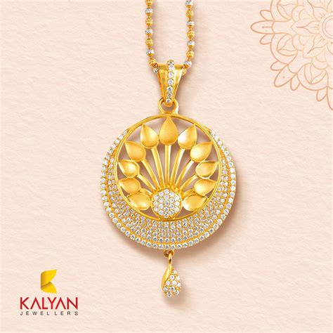 Stone Studded Pendant Gold Jewelry For Raksha Bandhan