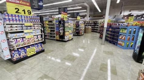 Food Lion Grocery Store Interior Shiny F Stock Video Pond