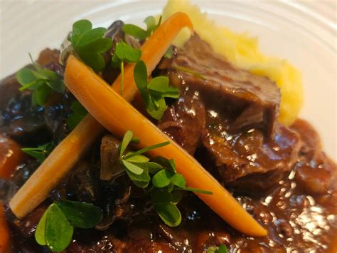 Dark Side Lunch at Jones Winery Restaurant | NSW Holidays