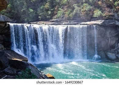 55 Cumberland falls state resort park Images, Stock Photos & Vectors ...