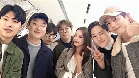 “Reply 1988” Cast Show Lasting Friendship In Reunion Photo | Soompi