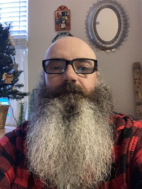 New Years resolution no shave 2023 : r/beards