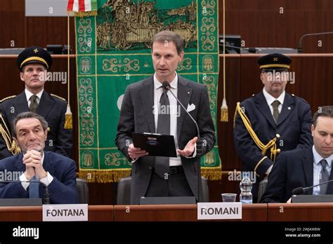 Foto Alessandro Cimma LaPresse 14 02 2024 Milano Italia Palazzo