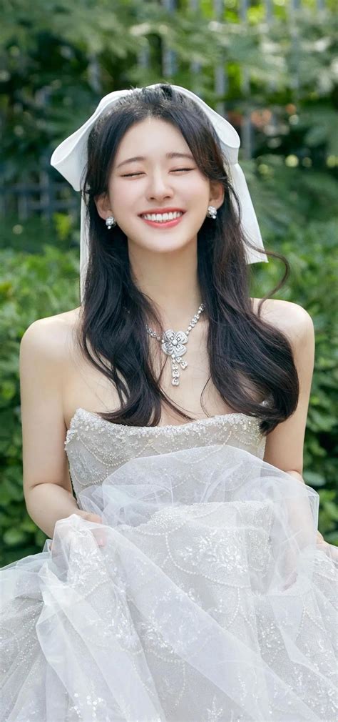 nhan sac cuc pham cua trieu lo tu  tuoi