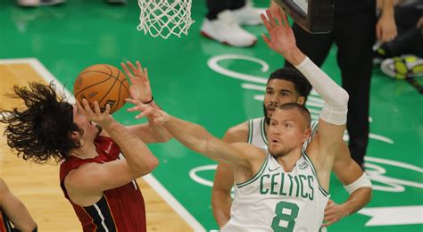 NBA Planowy początek faworytów Celtics lepsi od Heat w pierwszym