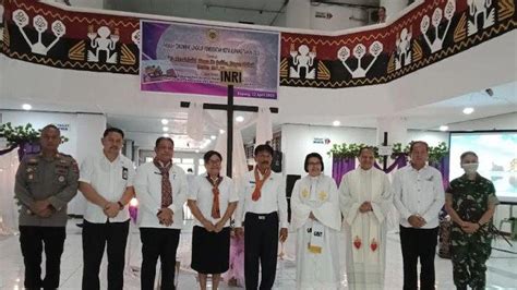 Pimpin Ibadah Paskah Oikumene Di Pemkot Kupang Rm Maxi Bria Yesus