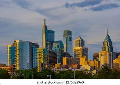 Philly Skyline Night Stock Photo 1275322960 | Shutterstock