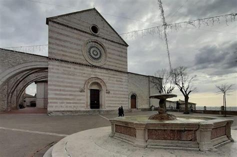 Assisi The Three Major Basilicas St Francis St Clare And Porziuncola Chapel