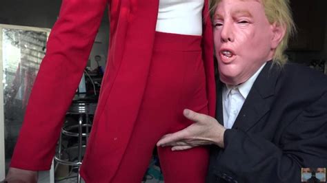 President Grabs Pussy Reporter Girl Has Interest In Pussy Grabbing