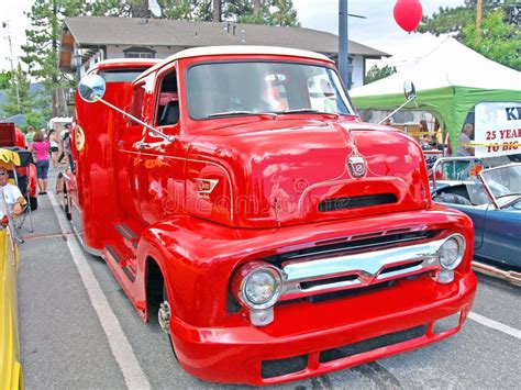 Ford Flatbed Truck editorial photo. Image of truck, transportation - 28685121