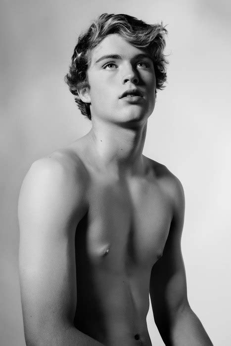 Gay Cultes Automneries Avec De Jolies Photos Pour Compenser